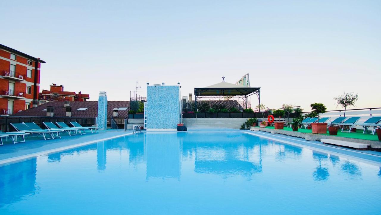 Grand Hotel Ambasciatori Wellness & Spa Chianciano Terme Bagian luar foto