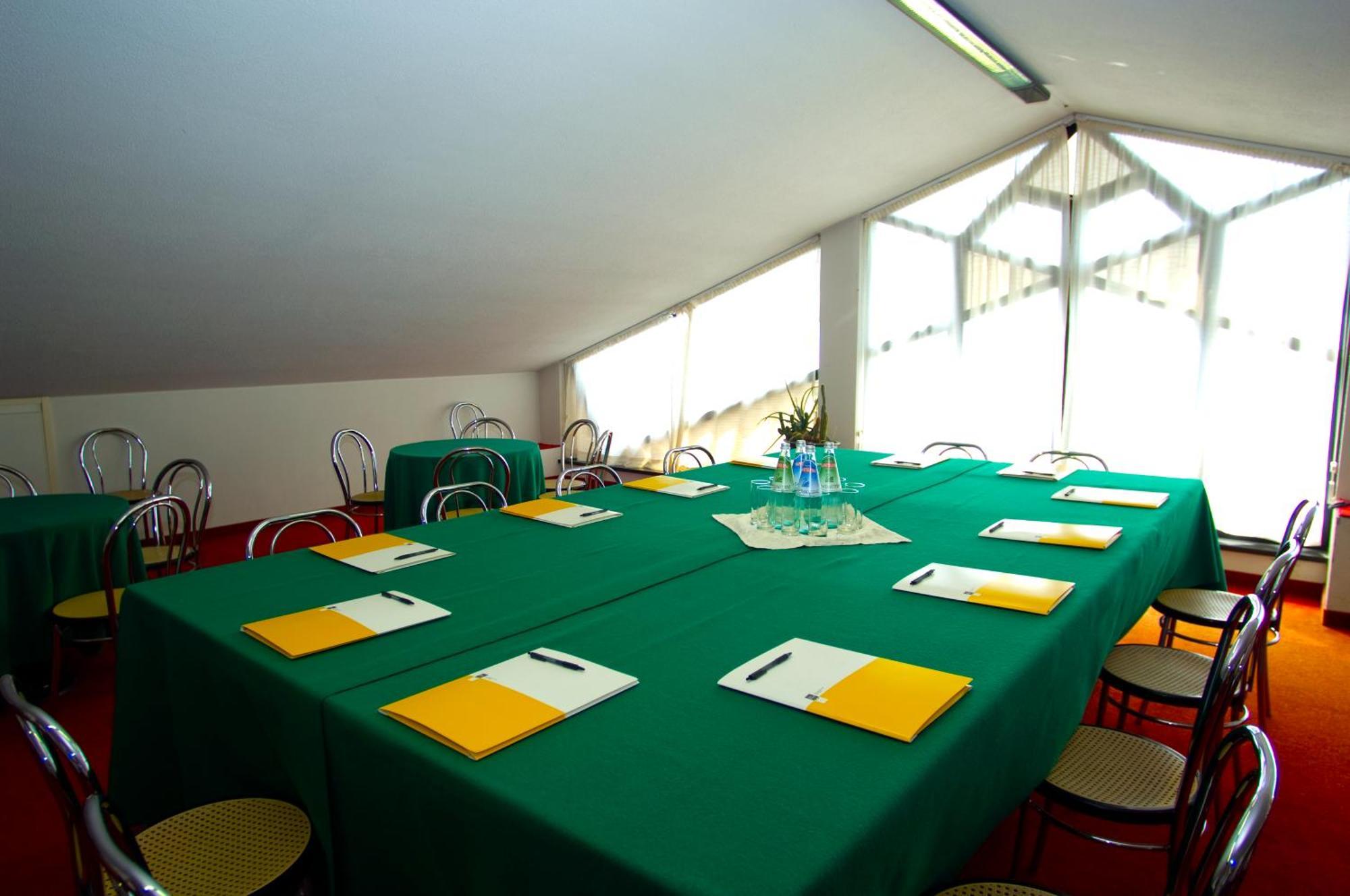Grand Hotel Ambasciatori Wellness & Spa Chianciano Terme Bagian luar foto