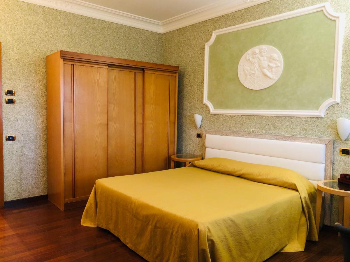Grand Hotel Ambasciatori Wellness & Spa Chianciano Terme Bagian luar foto